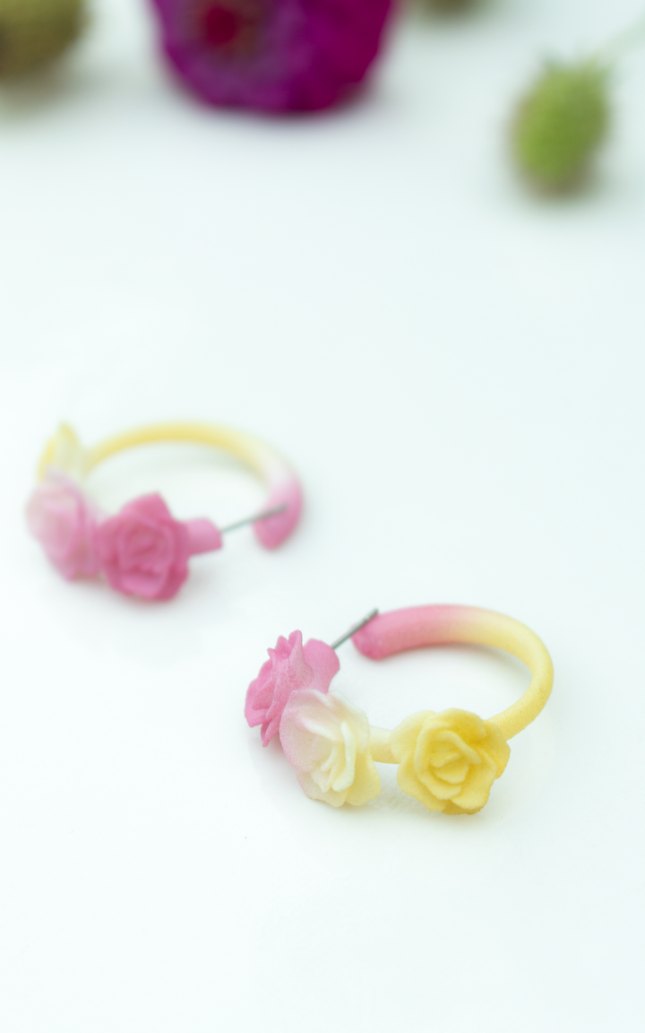 MINI-FLAMENCO – Boucles d’oreilles anneaux ornés de roses 3D
