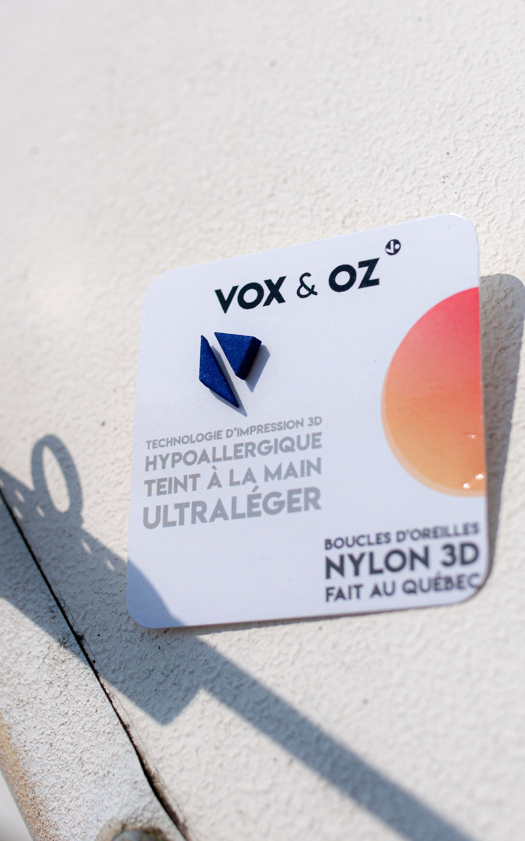 DELTA – Puce triangulaire asymétrique en nylon recyclé