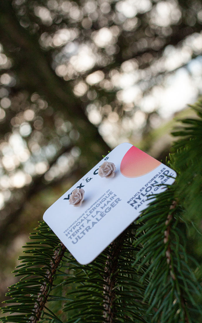 MINI-TANGO – Petites boucles d’oreilles roses 3D | Discrètes & sculpturales