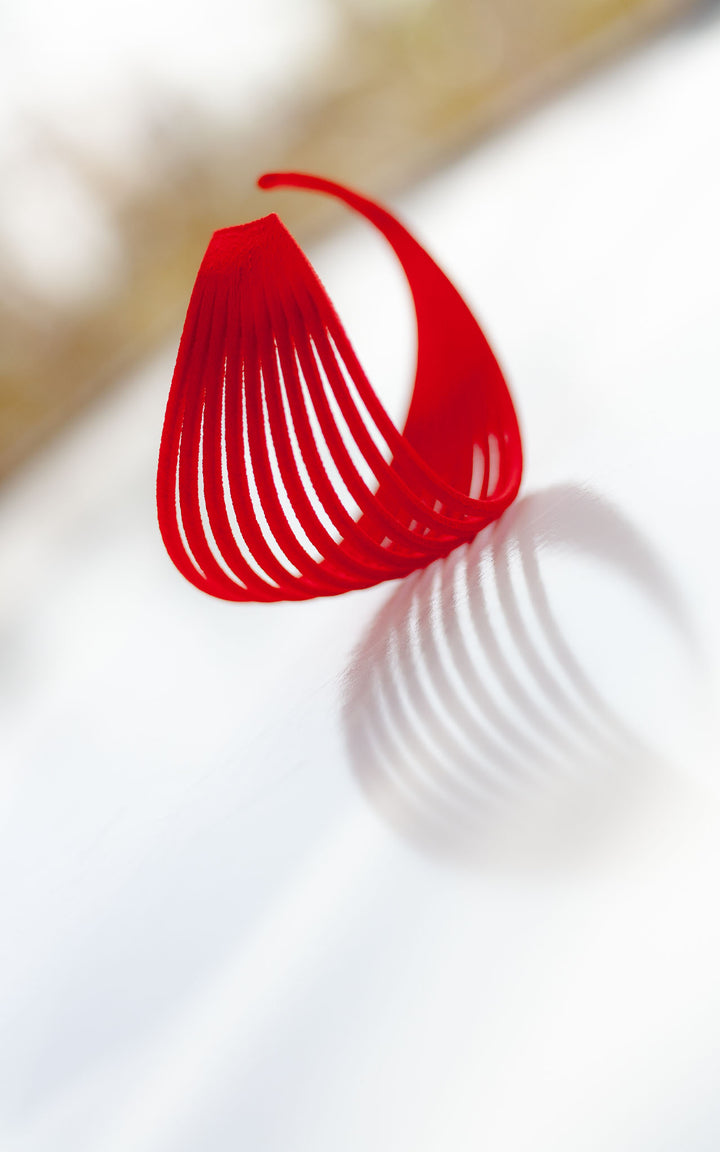 Le bracelet Lagertha rouge. Impression 3D- vue  arrière.