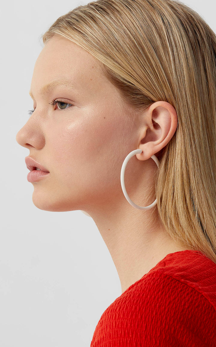 Boucles d’oreilles ultralégères faites au Québec – modèle Atlas Ivoire