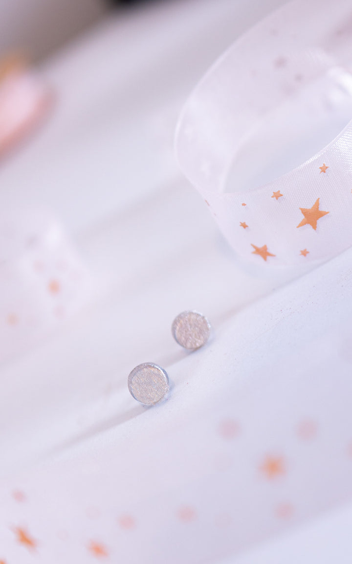 Drummer round stud earrings