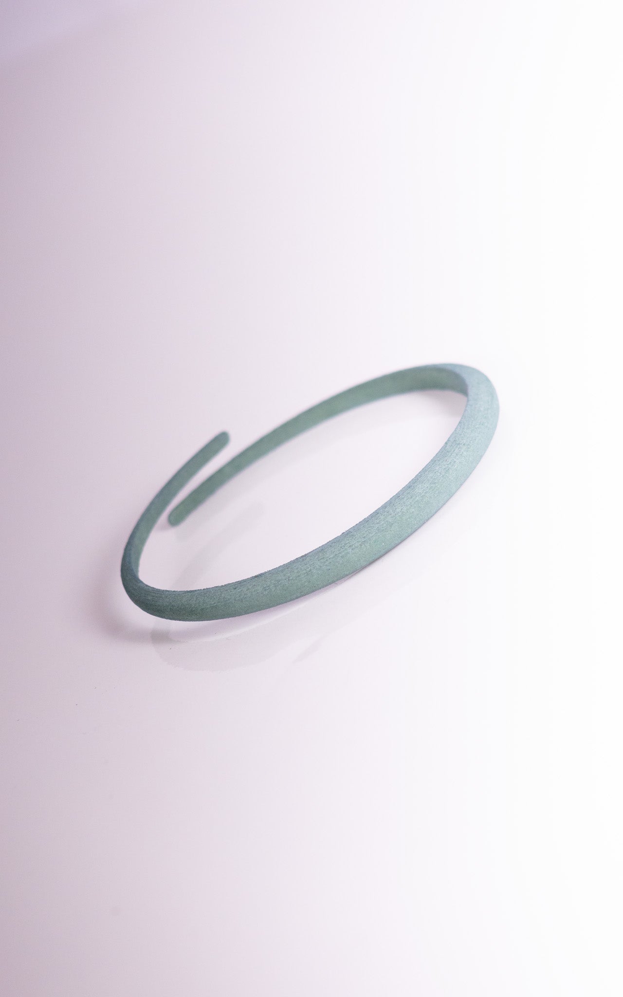 Bracelet manchette minimaliste I LE TRAVERSIER