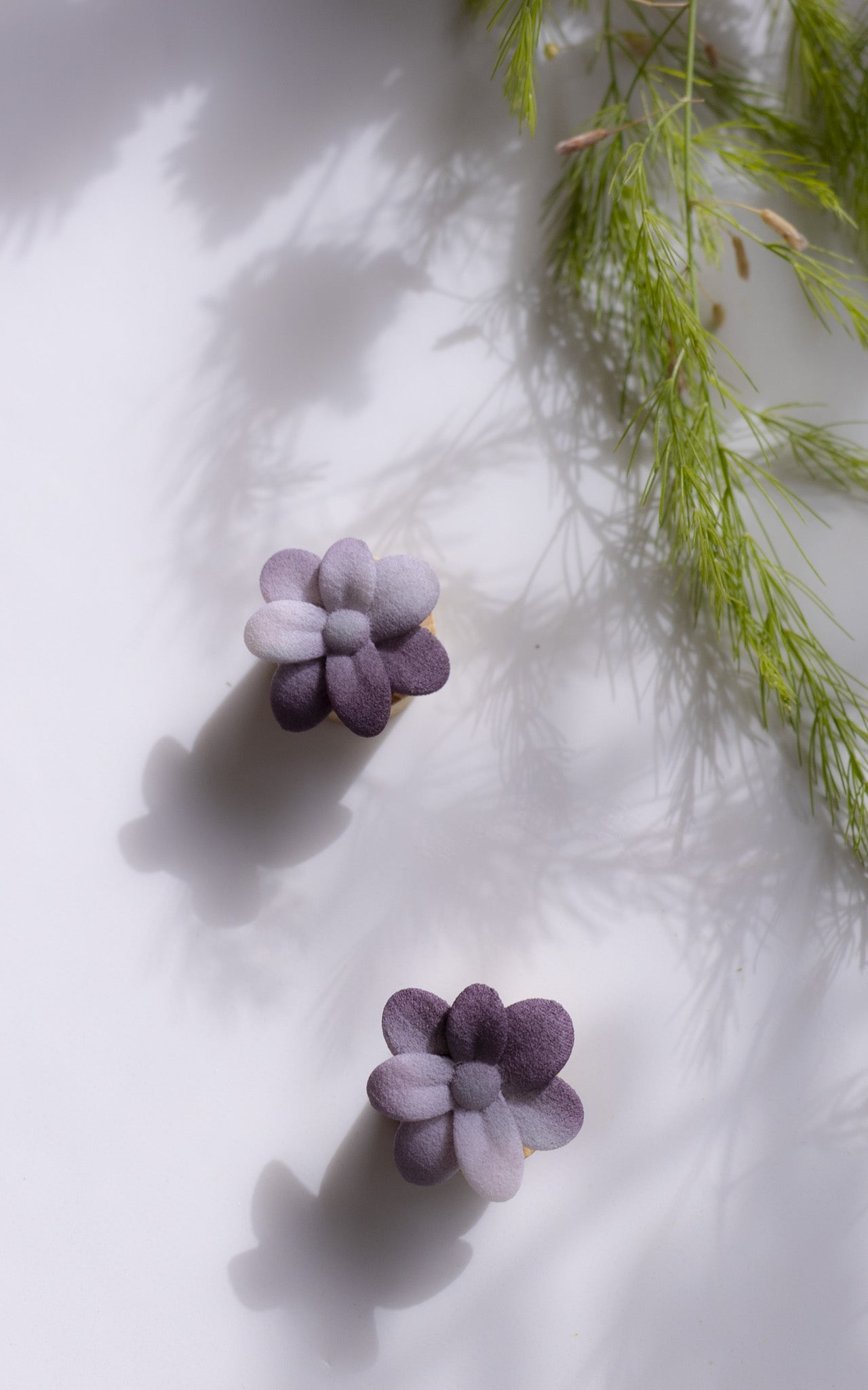 Flower earrings, CHERRY