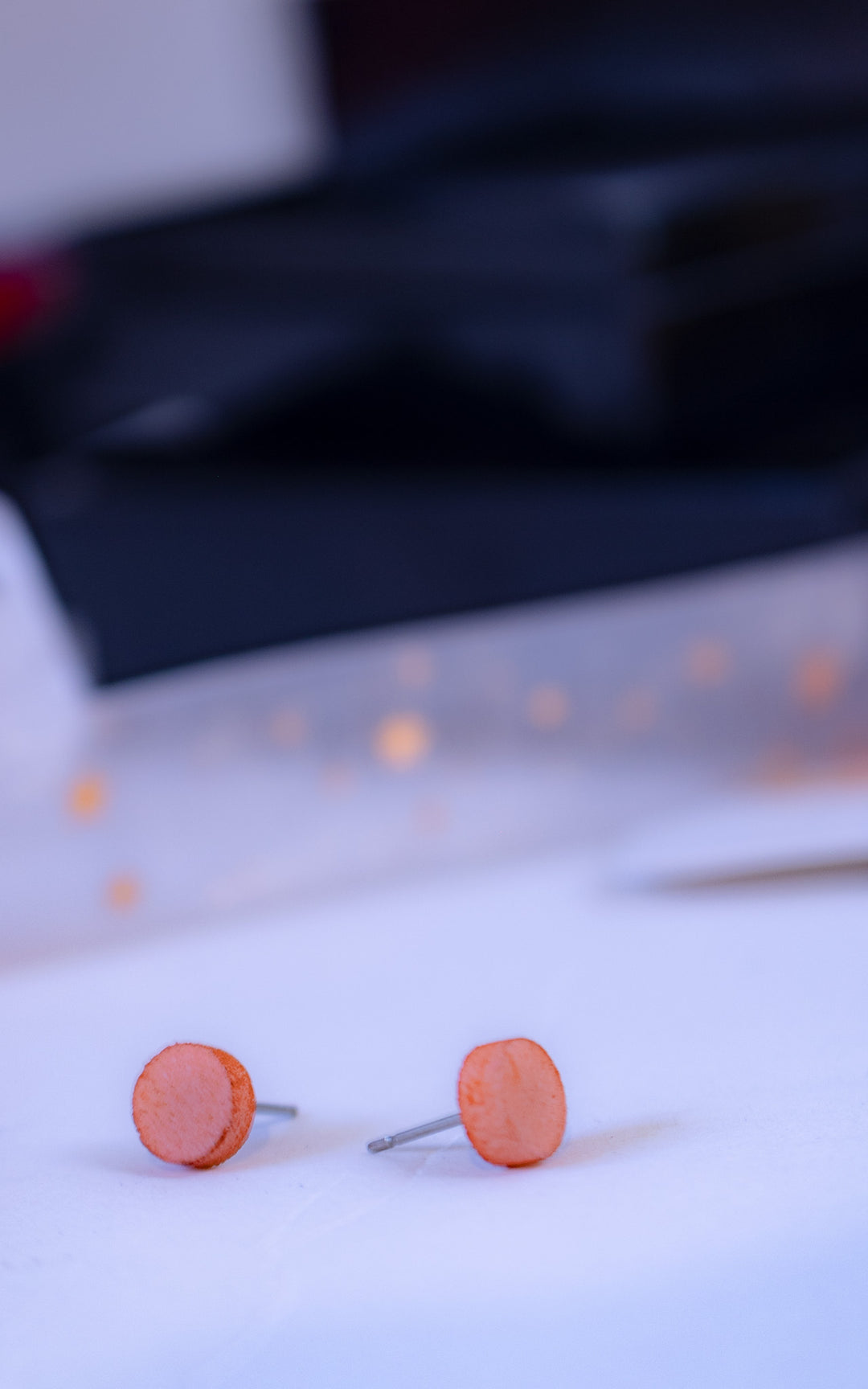 Drummer round stud earrings