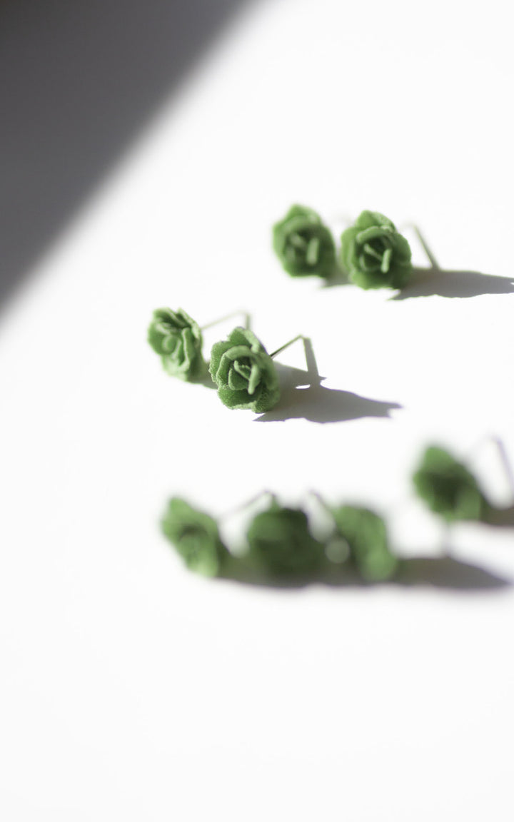 MINI-TANGO – Petites boucles d’oreilles roses 3D | Discrètes & sculpturales