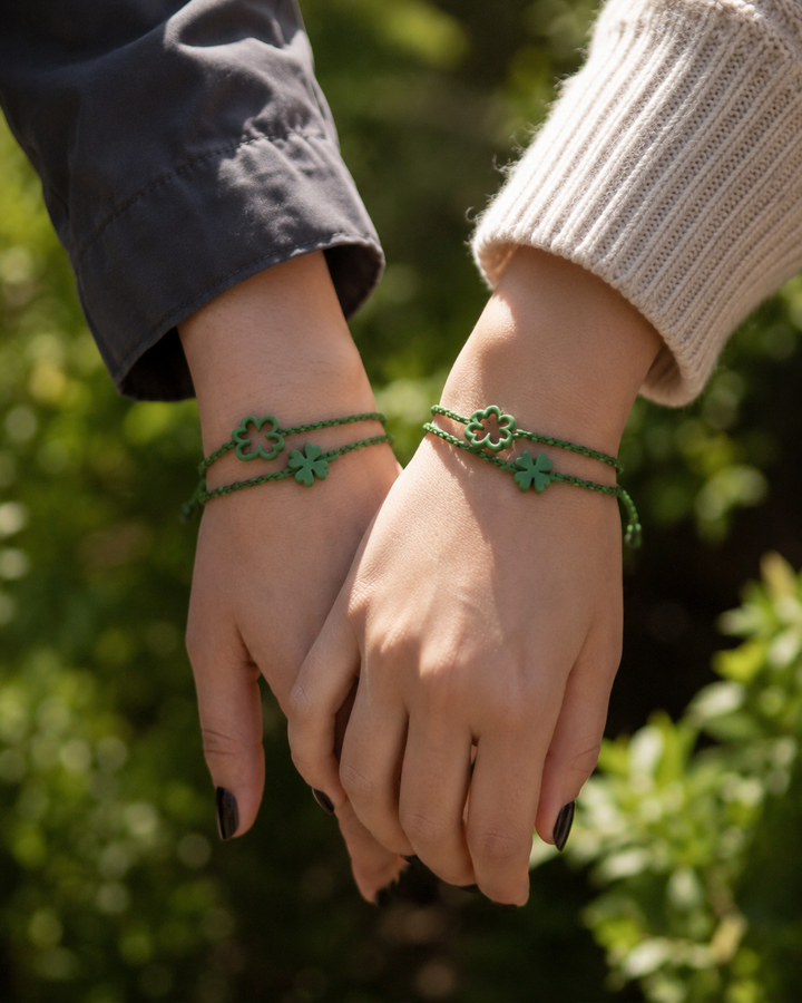 Deux bracelets d&