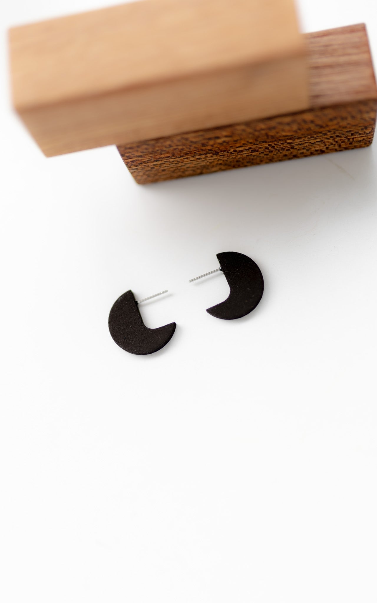 COCORICO 3D pellet earrings 2cm