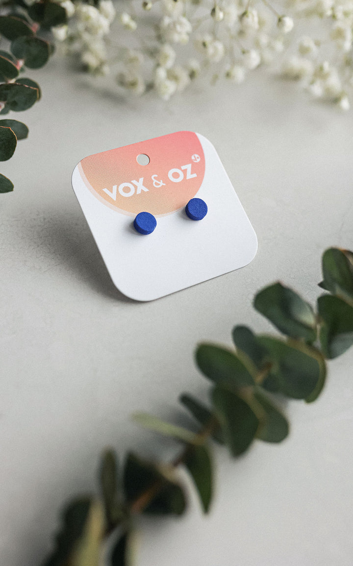 Drummer round stud earrings