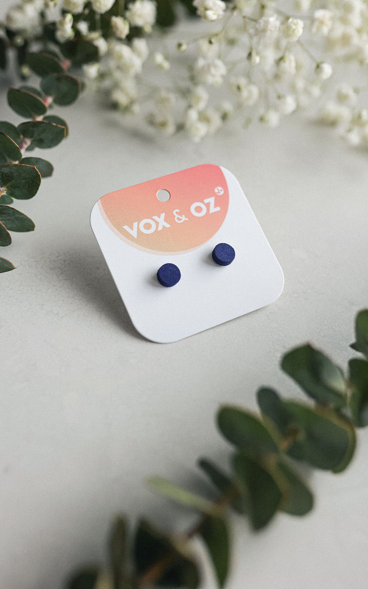 Drummer round stud earrings