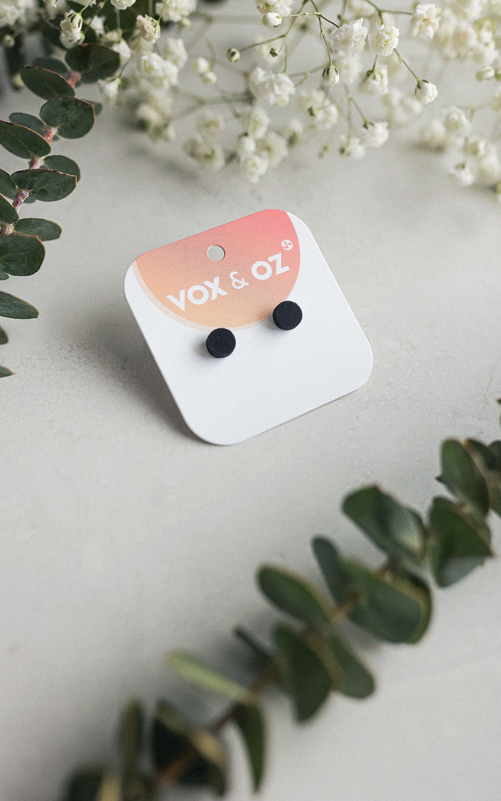 Drummer round stud earrings