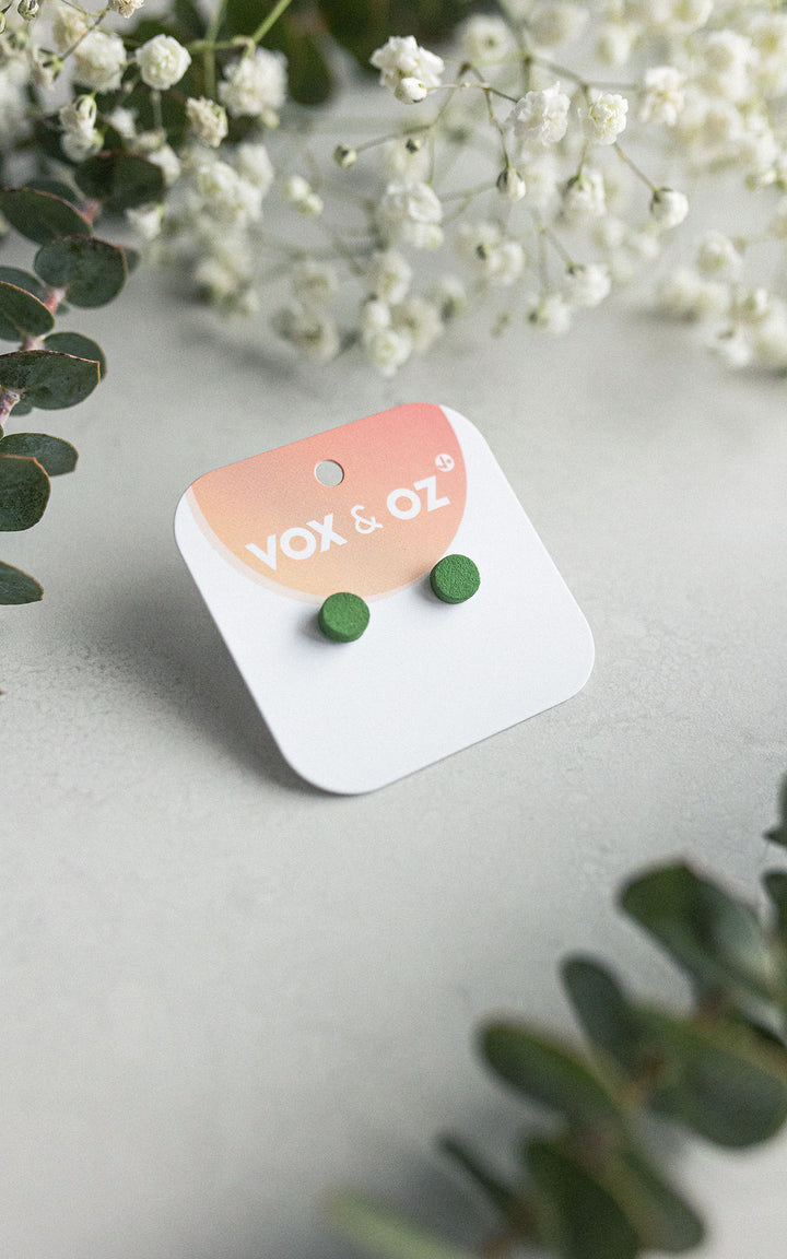 Drummer round stud earrings