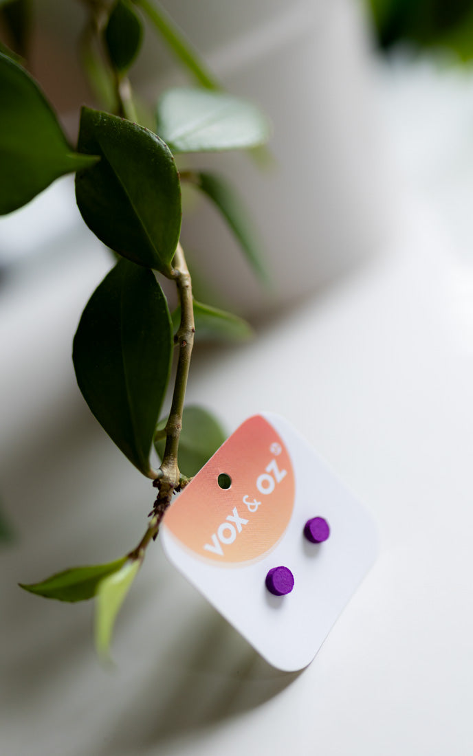 Drummer round stud earrings